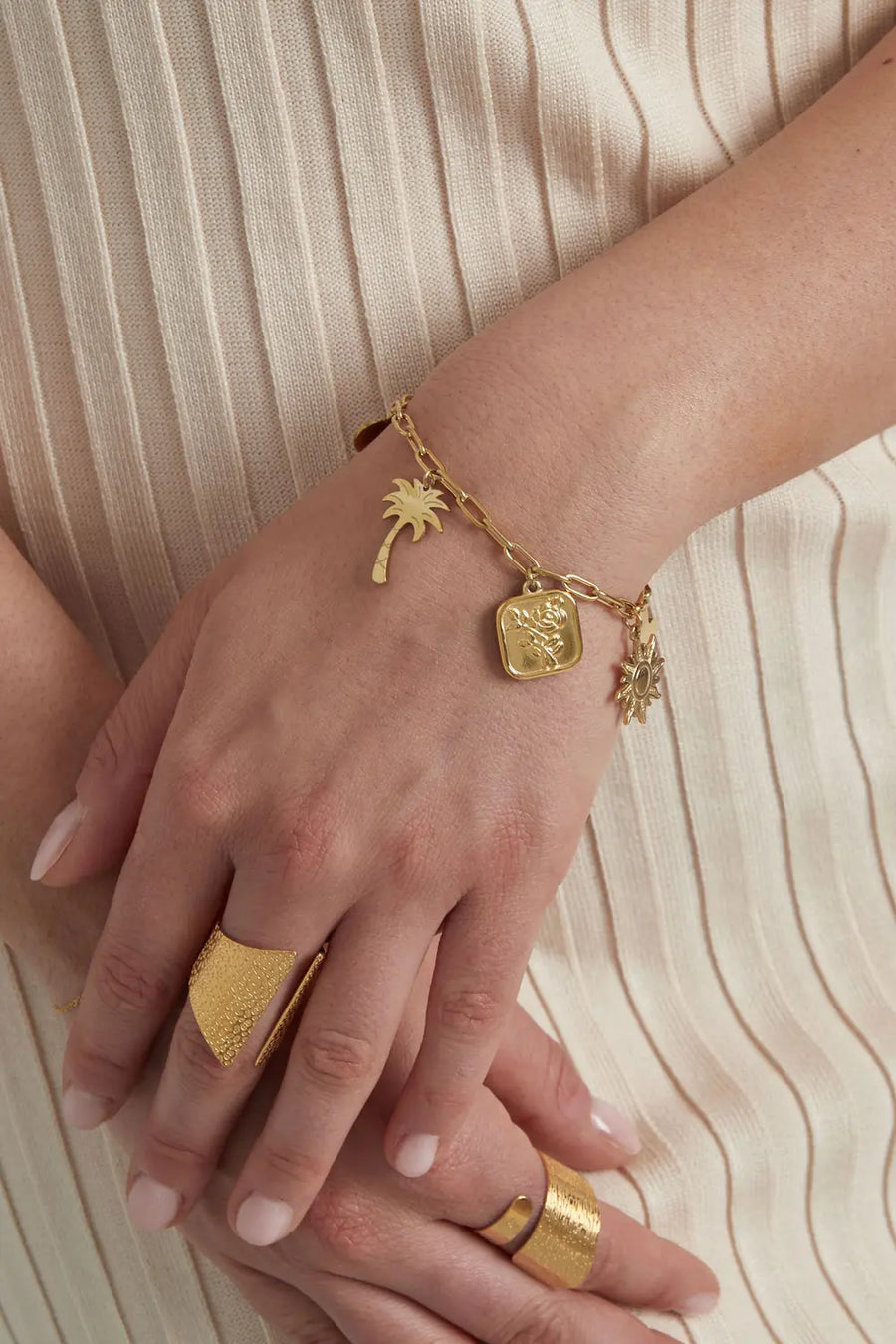 Gouden bedelarmband met palmboom en zon stainless steel LoveSieraden