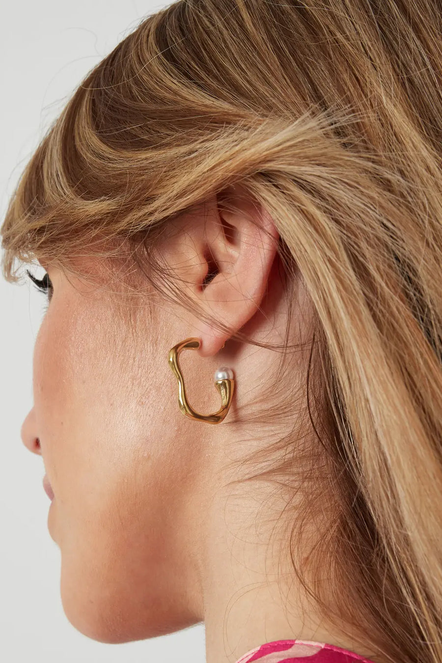Asymmetrische oorbellen met parel stainless steel LoveSieraden