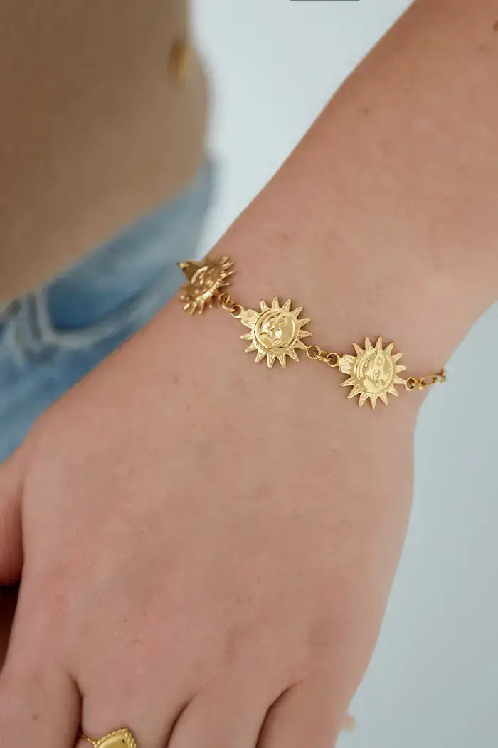 Armband met zeven zonnebedels goud model