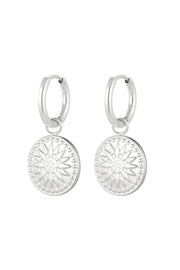 Oorbellen met zon bedel zilver stainless steel LoveSieraden