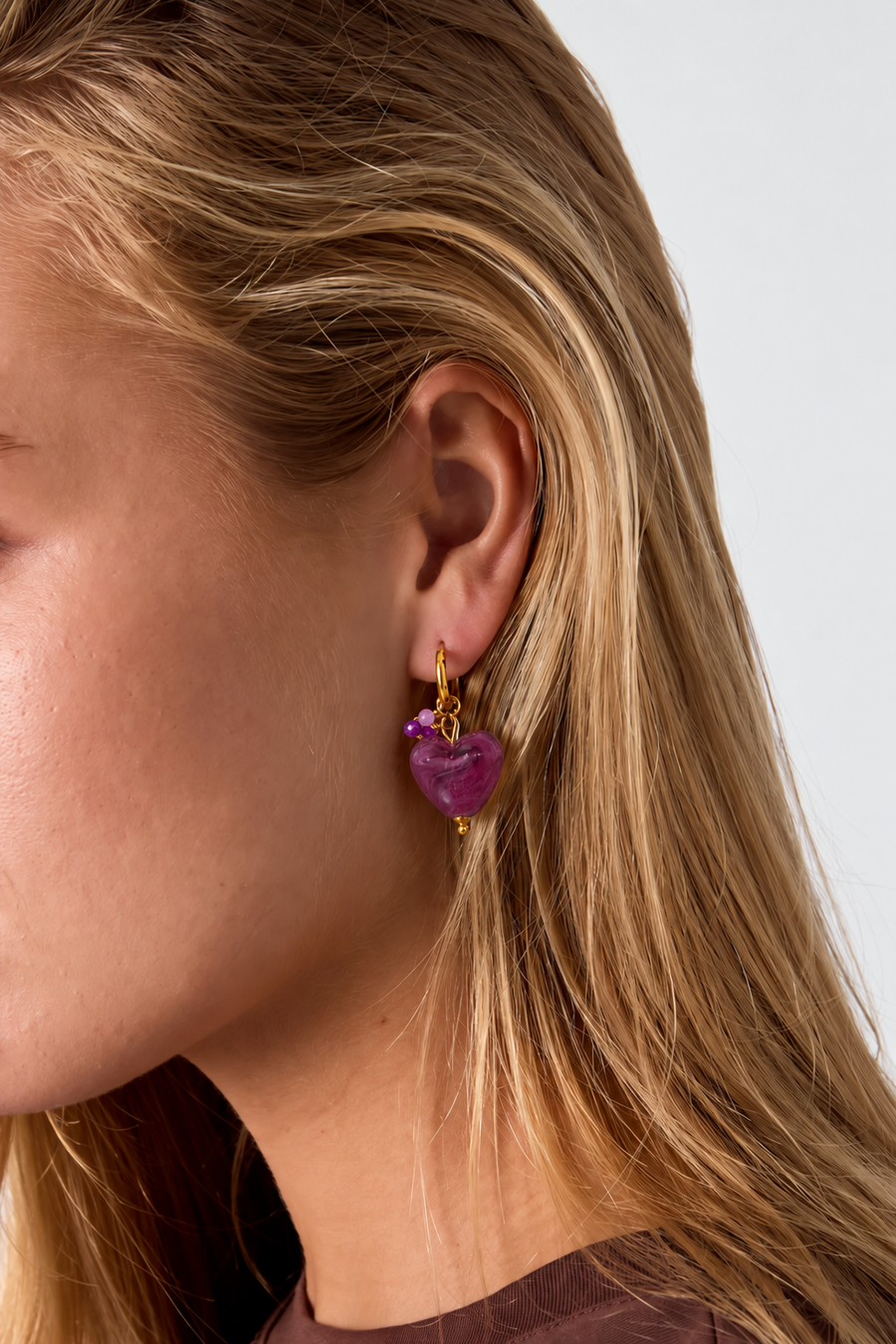 Gouden hartjes oorbellen met gekleurde kralen LoveSieraden