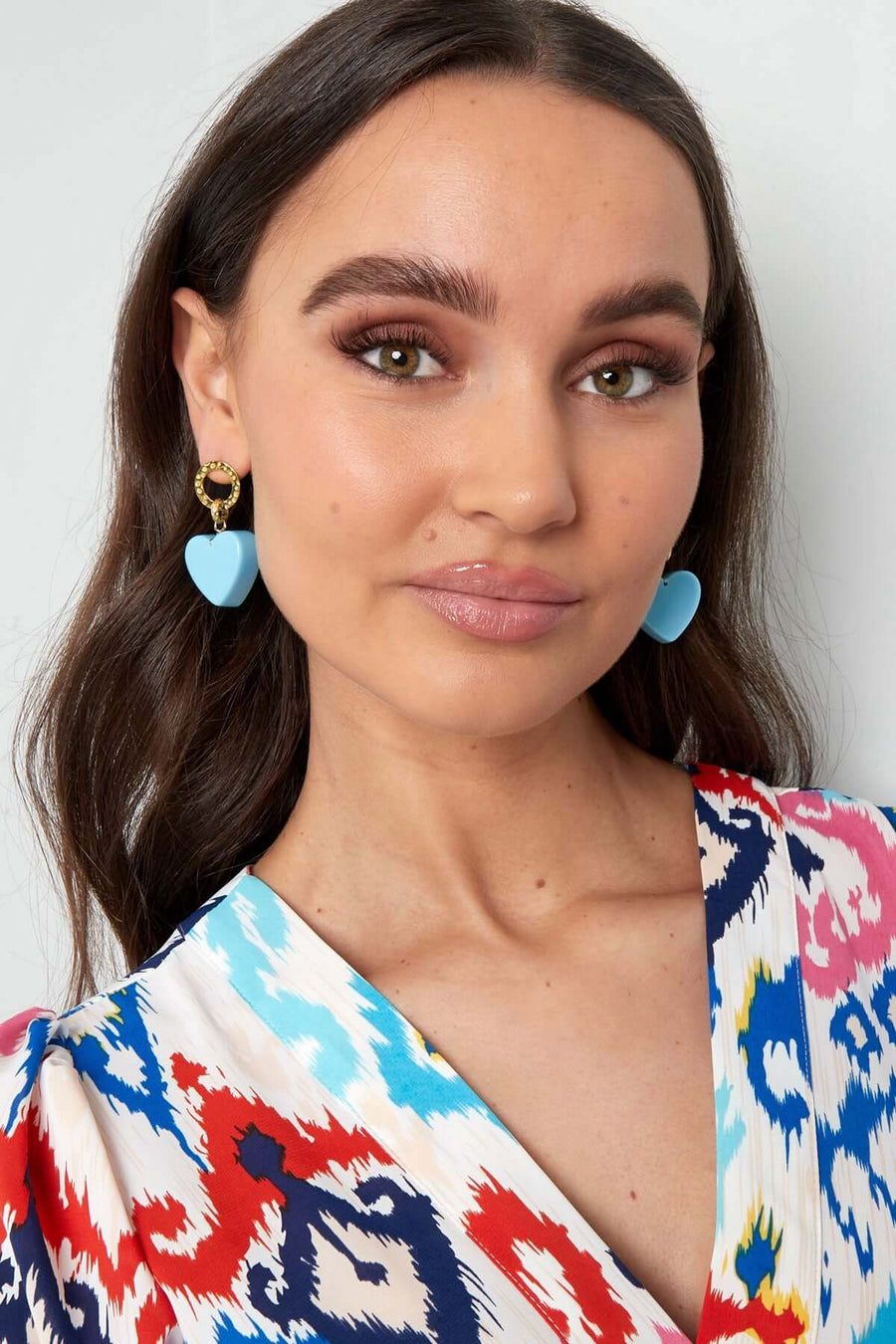  Oorbellen statement hart blauw en roze model2