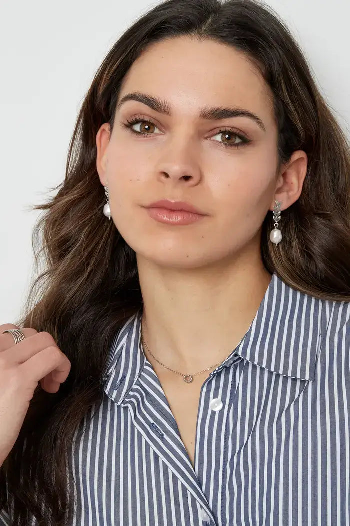 Oorbellen blaadjes visgraat vorm en parel model1