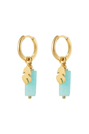 Oorbellen blauwe steen en veertje