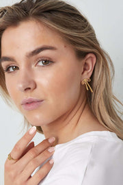 Oorbellen dames strik lang stainless steel model