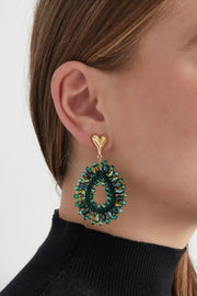 Oorbellen groene kralen met goud Oorbellen gekleurde kralen groen en hartje model