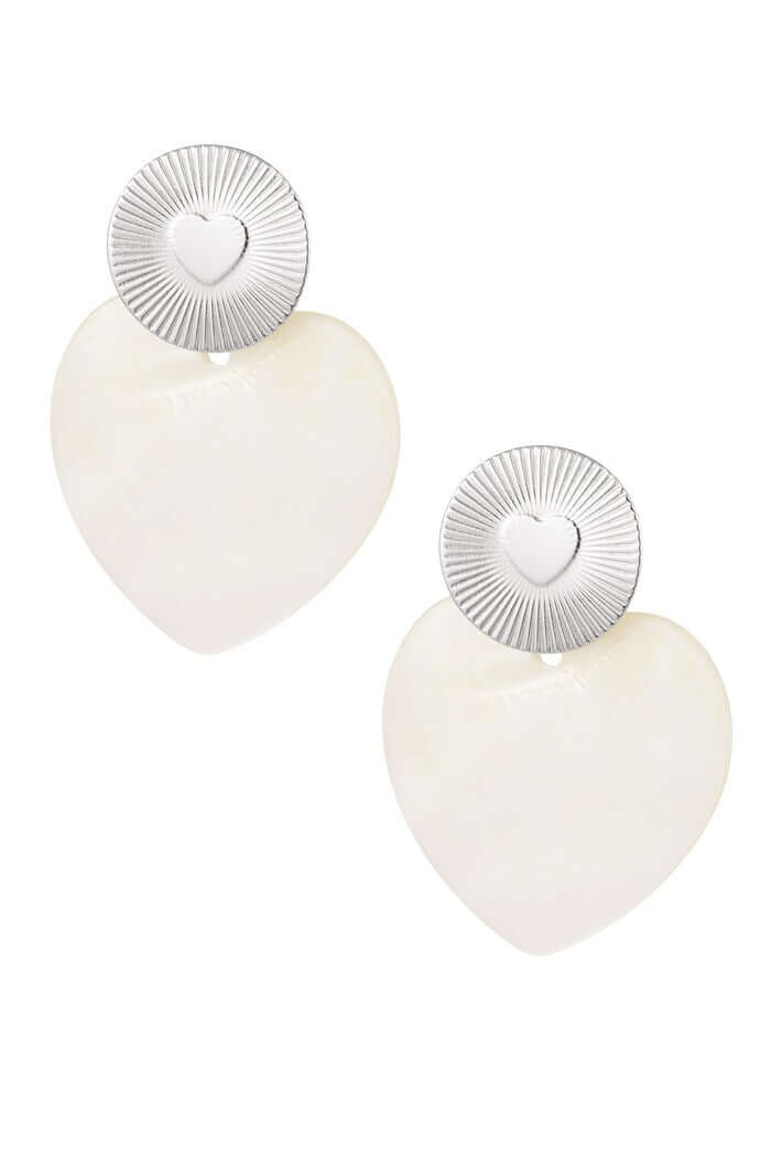 Oorbellen met hart zeeschelp zilver