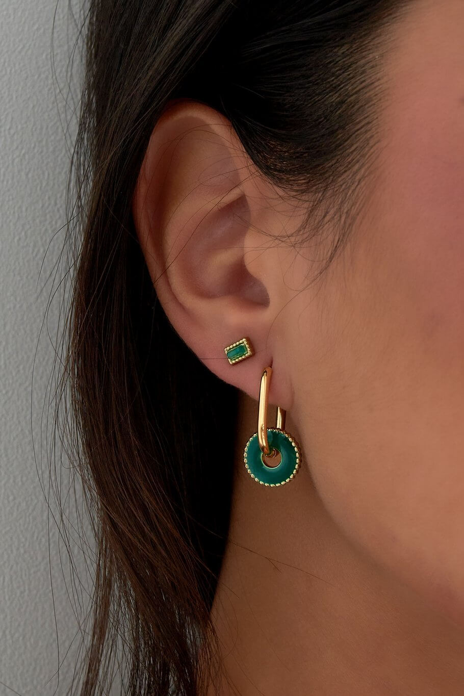 Oorbellen rond goud en kleurrijk stainless steel model