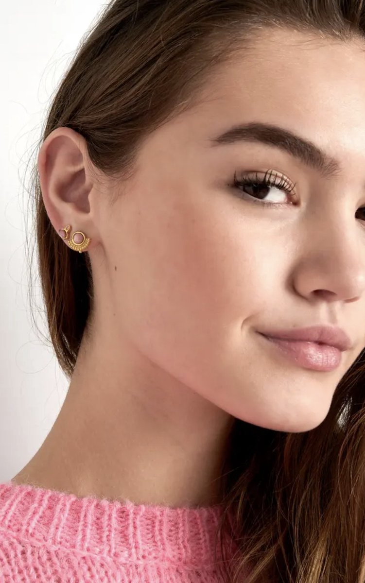 Oorstekers vintage met zwarte natuursteen LoveSieraden