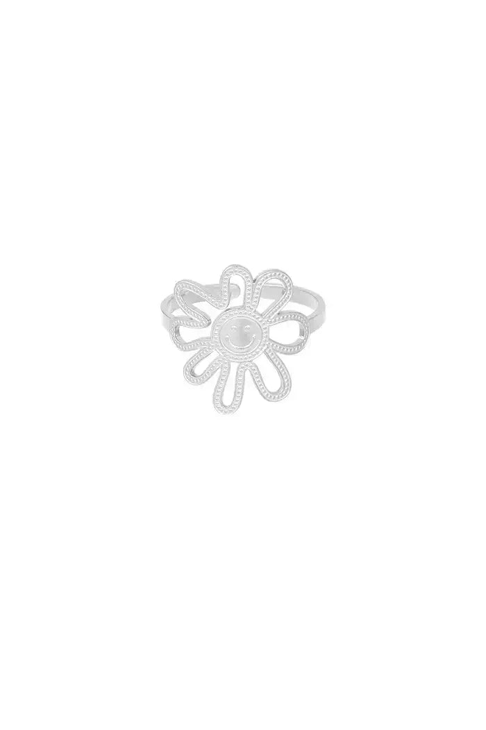 Ring blije bloem zilver