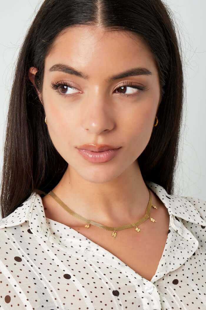 AOWVUTS Sieradenset klavertje vier voor dames 18K verguld roestvrij staal halsketting armband oorbellen geluksbrenger bloem sets cadeau voor AOWVUTS Sieradenset klavertje vier voor dames 18K verguld roestvrij staal halsketting armband oorbellen geluksbrenger bloem sets cadeau voor