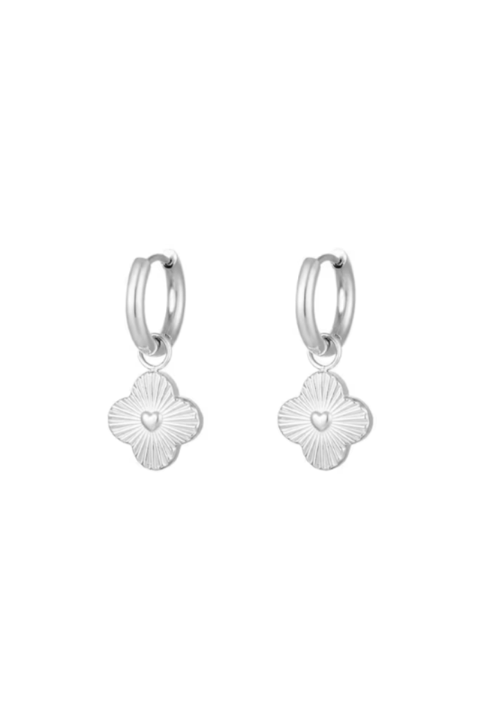 oorbellen klaver zilver met hart