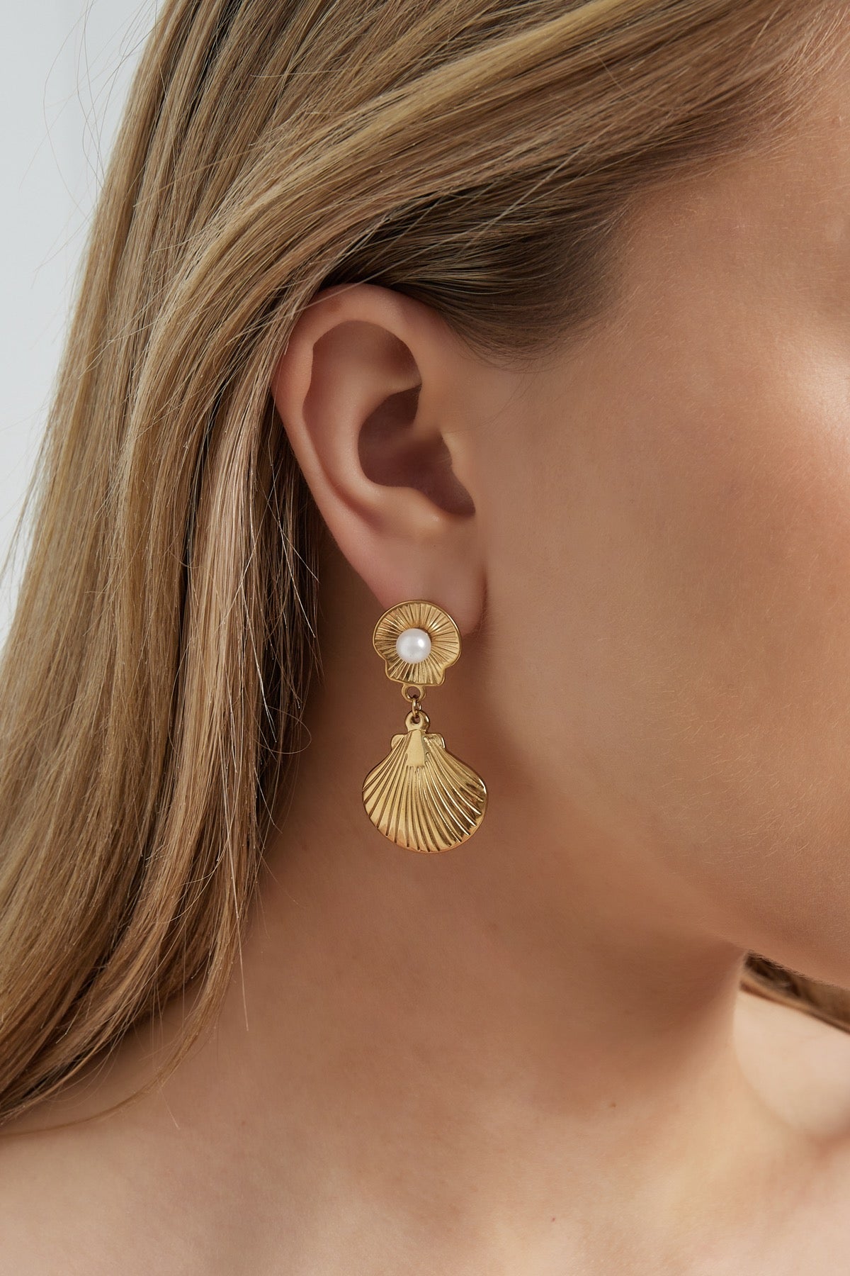 Stainless steel schelp oorbellen dames met parel model