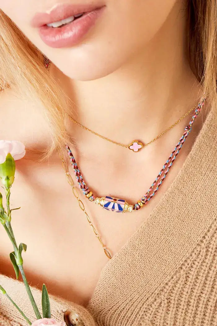 Zilveren ketting met lila klavertje vier model1