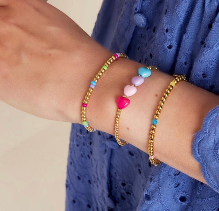 Armband met kleurrijke hartjes en kralen - LoveSieraden