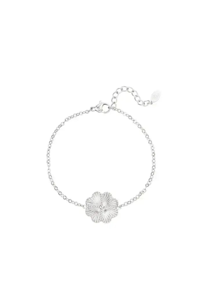 Armband zilver bloem met reliëf - LoveSieraden