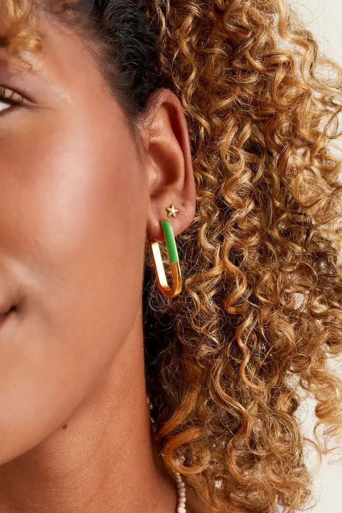 Designoorbellen met een neon groen emaillelaagje - LoveSieraden