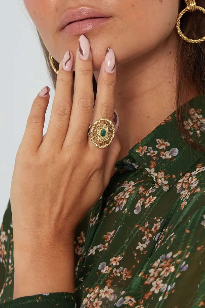 Ring goud rond met uitsteeksels en gekleurde natuursteen - LoveSieraden